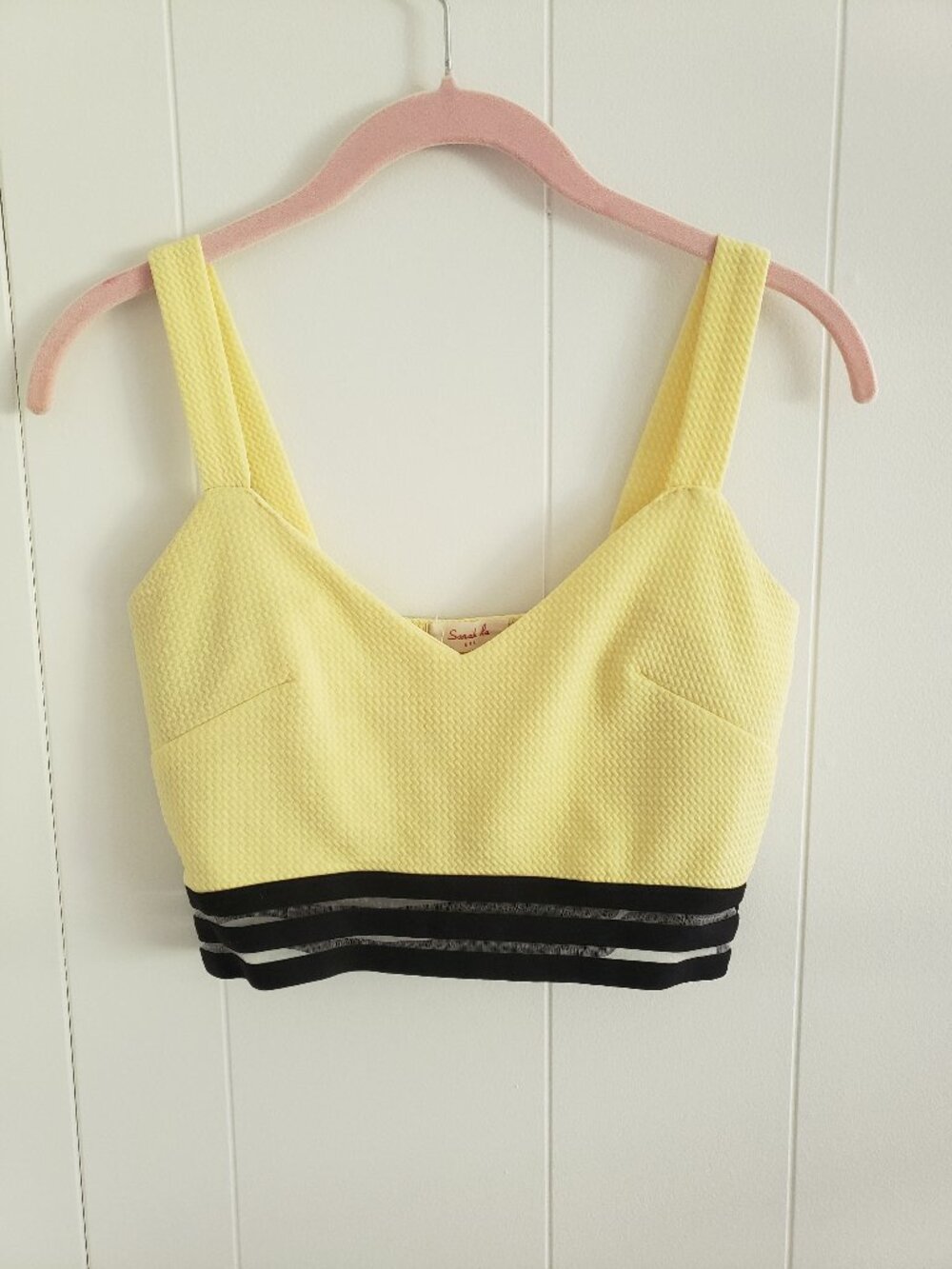 Sarah La USA Yellow Crop Top Size M